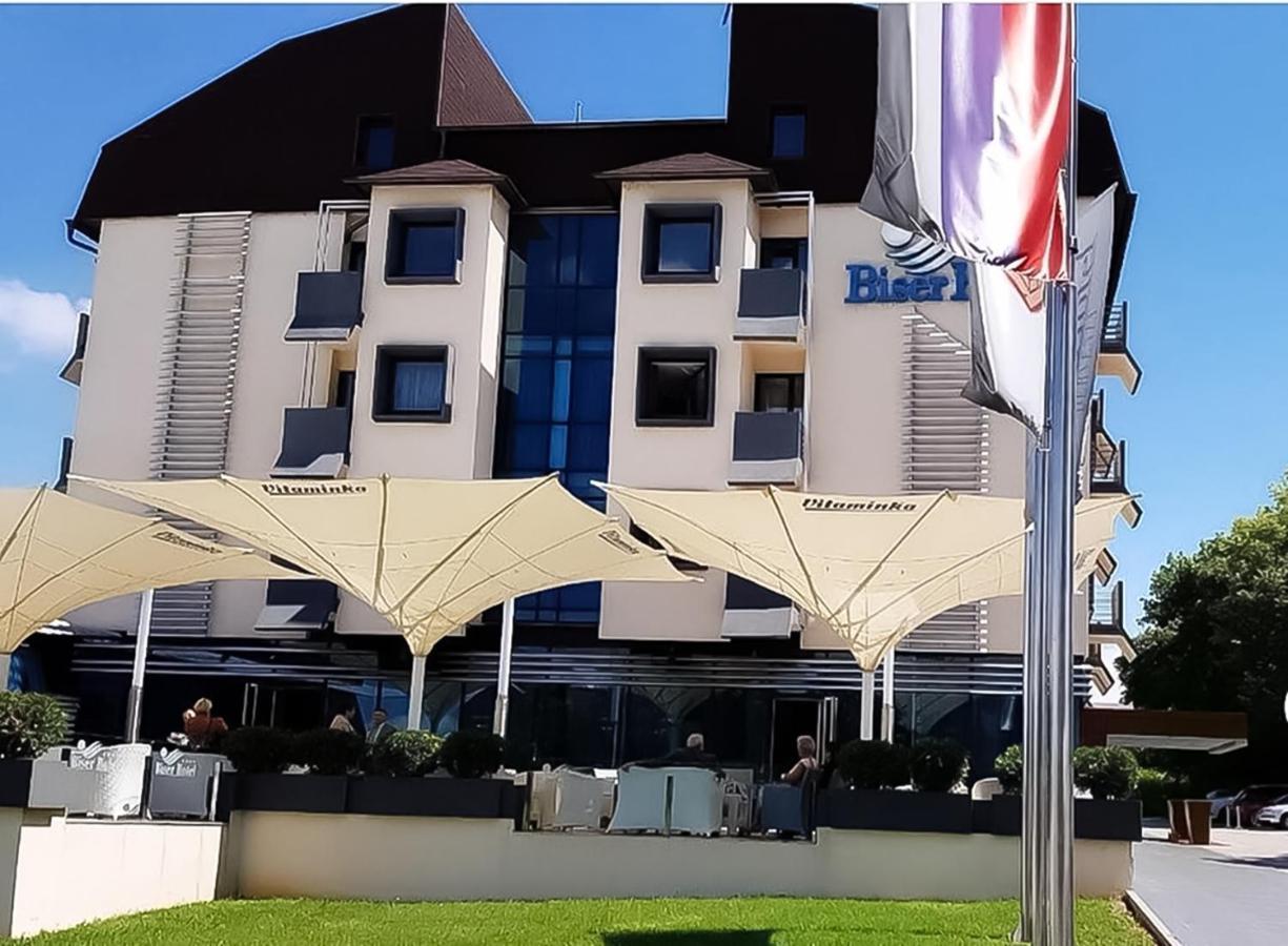 Biser Hotel Derventa Екстериор снимка